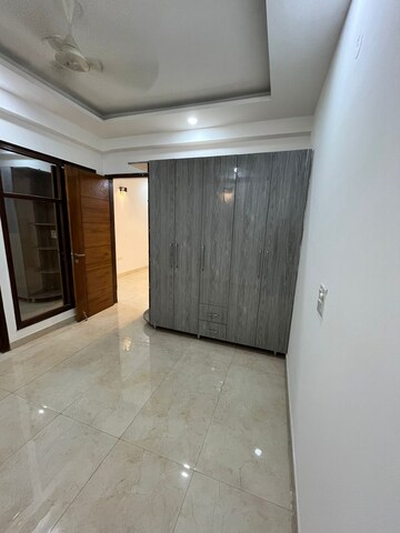 Room in 3 BHK Apartment at Palam Vihar Residents Association, Palam Vihar – for Rent