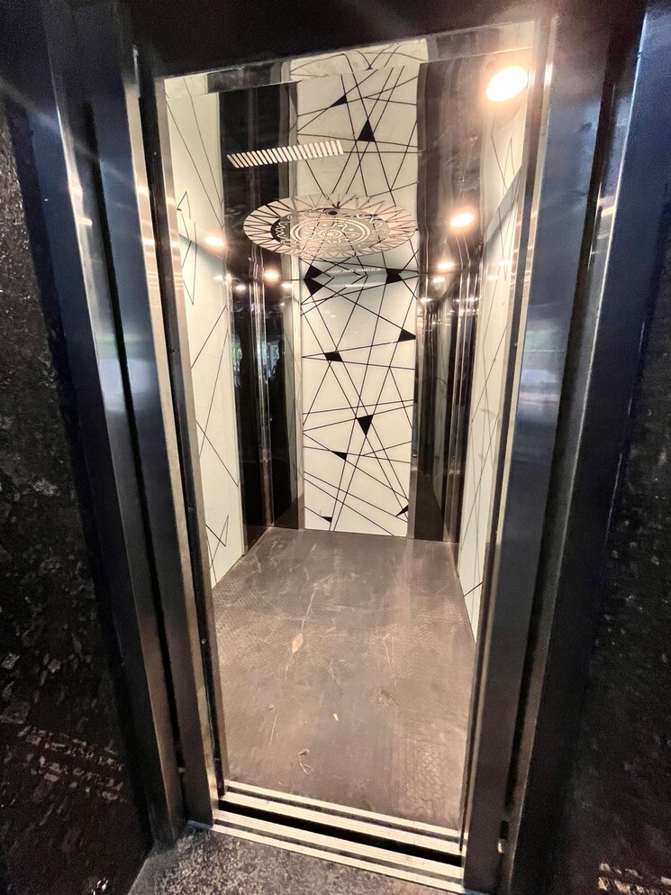 Balcony, palam-vihar-residents-association 3 Bedroom 1300 Sq.Ft. Apartment In Palam Vihar Gurgaon 7922398