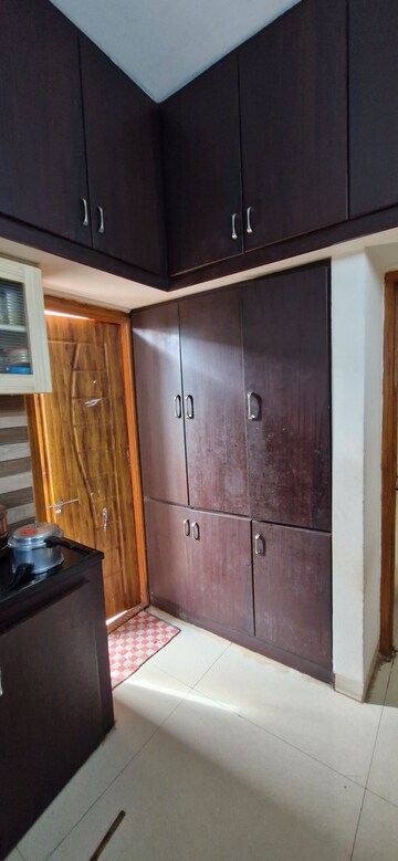 Furnished Amenities in 2 BHK Builder Floor at Kondapur – for Rent