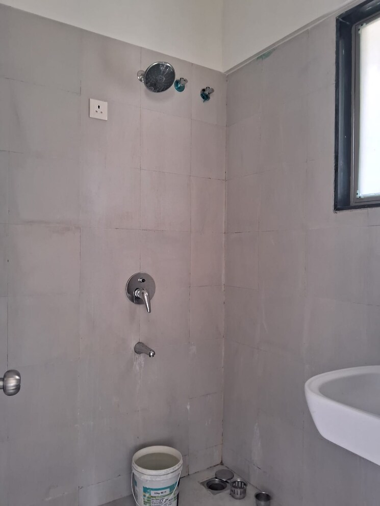 Bathroom, city-view-apartments 1 Bedroom 350 Sq.Ft. Apartment In Lower Parel Mumbai 7922625