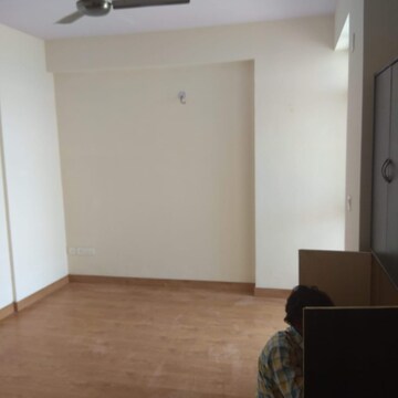 Room in 2 BHK Apartment at Sector 75 – for Sale