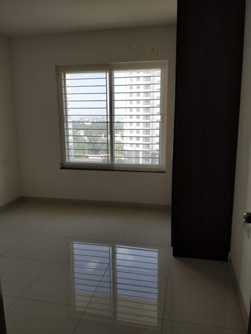 Room in 3 BHK Apartment at Purva Palm Beach, Hennur Road – for Rent