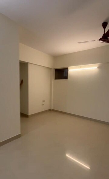 Room in 1 BHK Apartment at Sundew CHS, Chandivali – for Rent