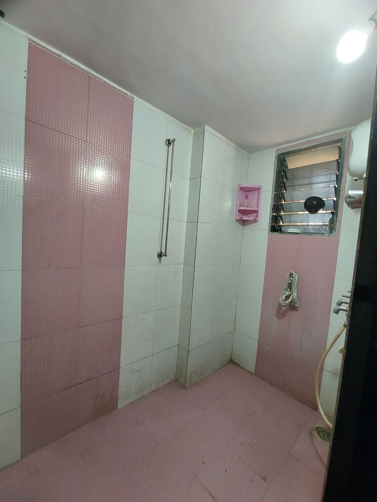 Bathroom, mukund-height 1 Bedroom 400 Sq.Ft. Apartment In Bhayandar East Thane 7922638