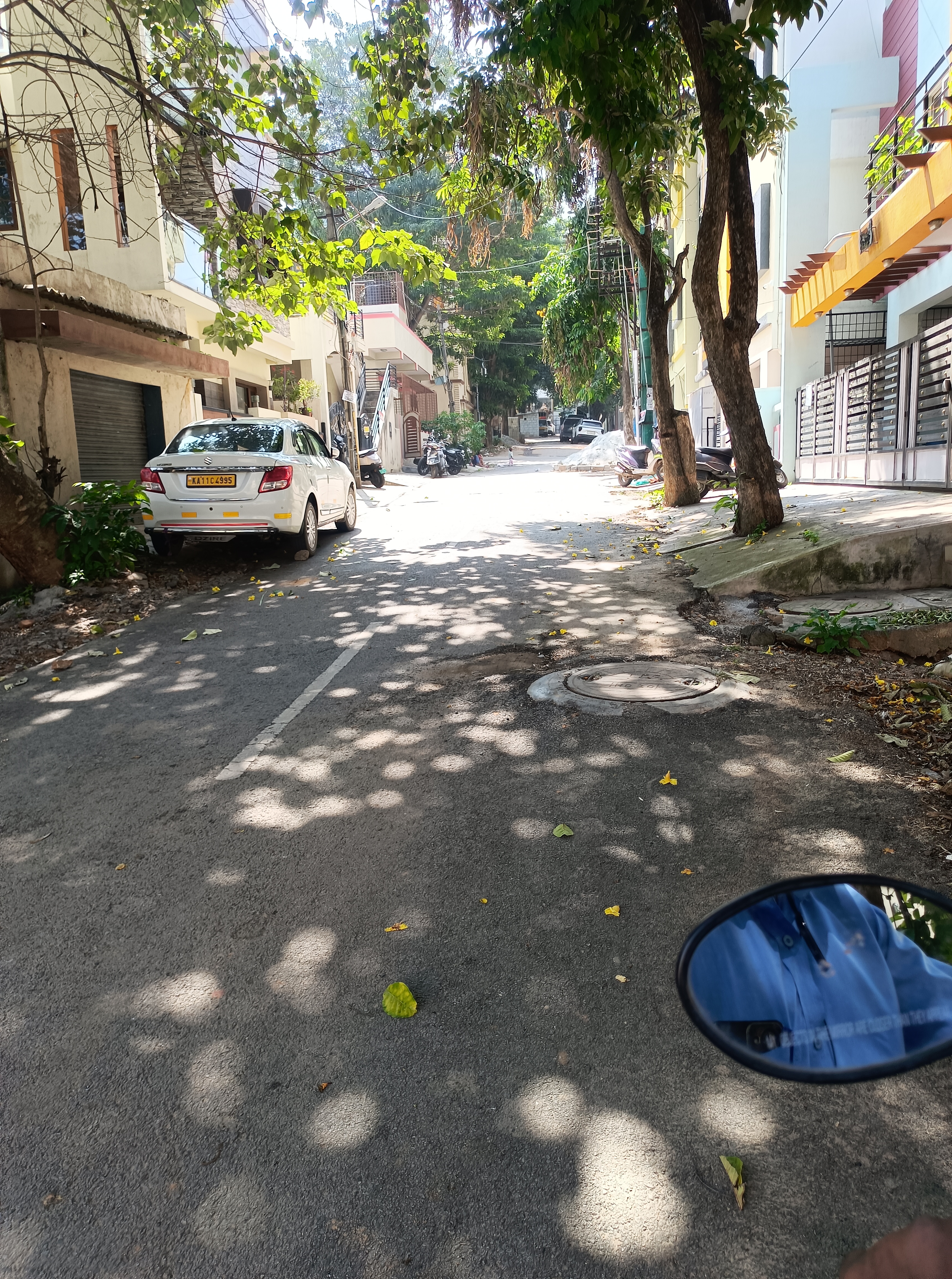 Plot For Sale in Plot 4000