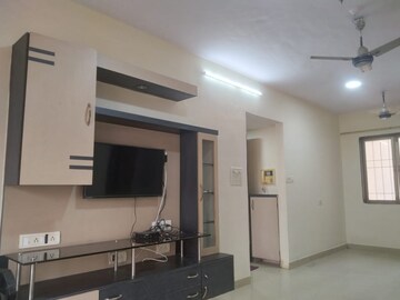 Room in 3 BHK Apartment at Gundecha Hills, Chandivali – for Rent