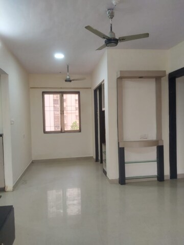 Room in 3 BHK Apartment at Gundecha Hills, Chandivali – for Rent