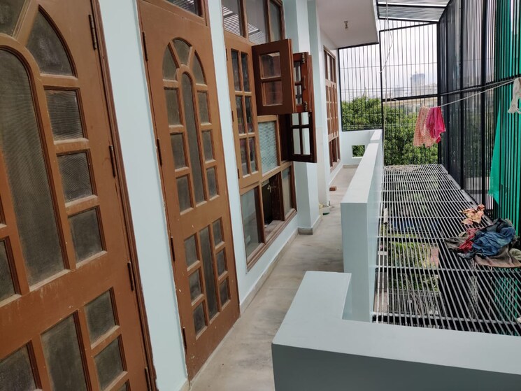 Balcony, sector 52 4 Bedroom 2500 Sq.Ft. Independent House In Sector 52 Noida 7922684