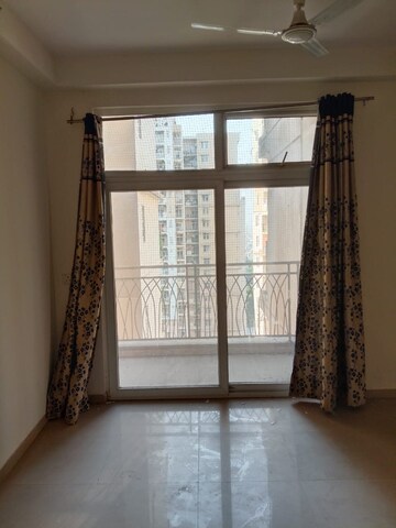 2 BHK Apartment For Rent in Mahagun Mywoods, Sector 16c Greater Noida