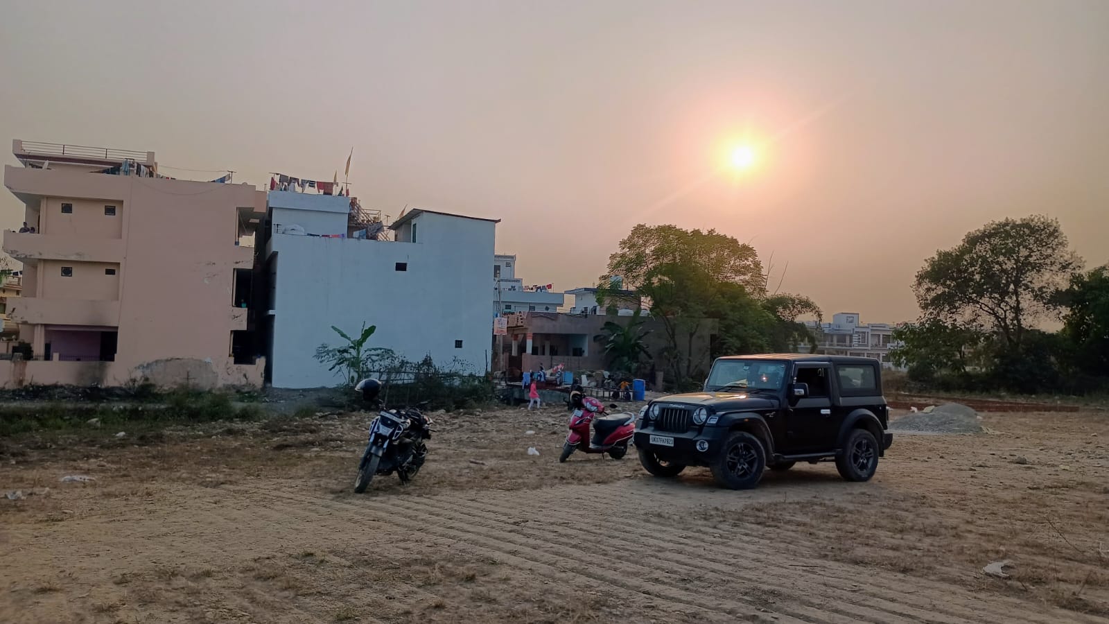 Plot For Sale in Selaqui 