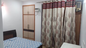 Bedroom in 3 BHK Builder Floor at Ardee City, Sector 52 – for Rent