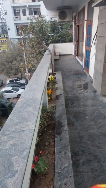 Balcony in 3 BHK Builder Floor at Ardee City, Sector 52 – for Rent