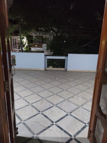  3 BHK Builder Floor at Sector 31 – for Rent
