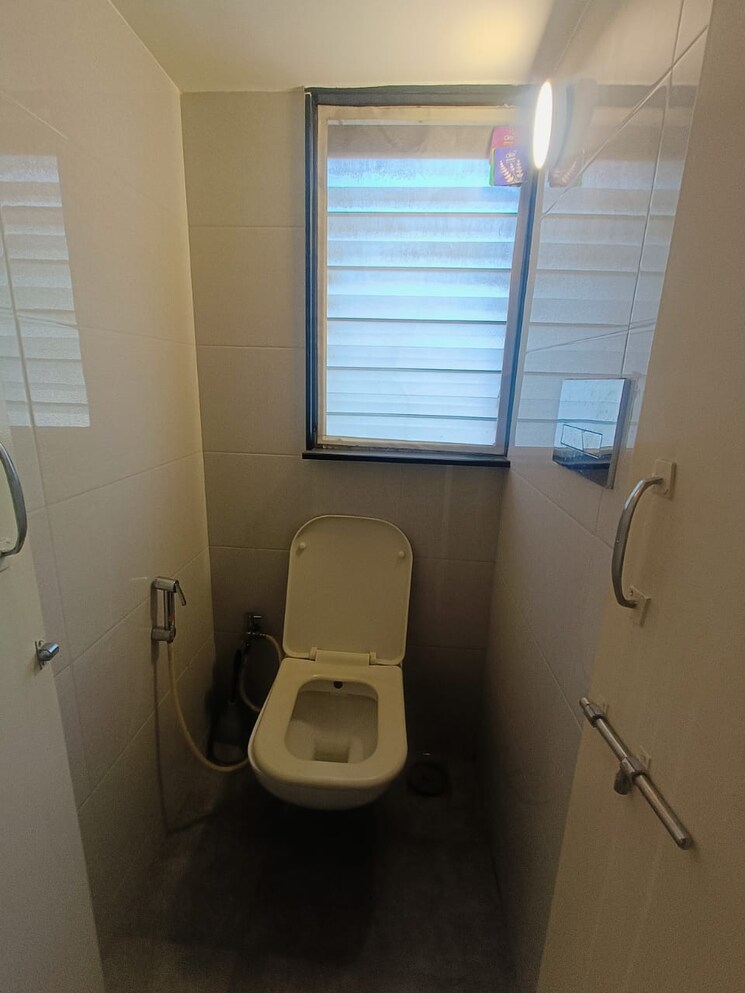 Bathroom, naiknavare-trinity-court 1 Bedroom 500 Sq.Ft. Apartment In Koregaon Park Pune 7922760