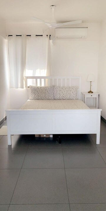 Master Bedroom in 2 BHK Apartment at Magarpatta Nova, Mundhwa – for Rent