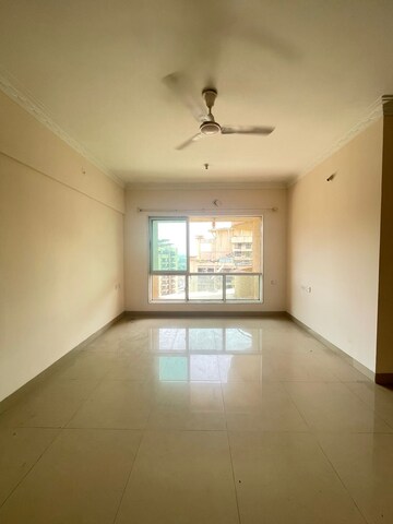 Room in 3 BHK Apartment at Nahar Iris Ivy, Andheri East – for Sale