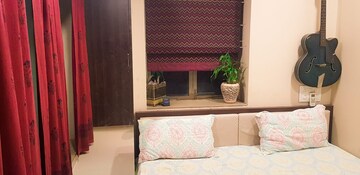 Bedroom in 1 BHK Apartment at Dadarkar Building, Dadar West – for Rent