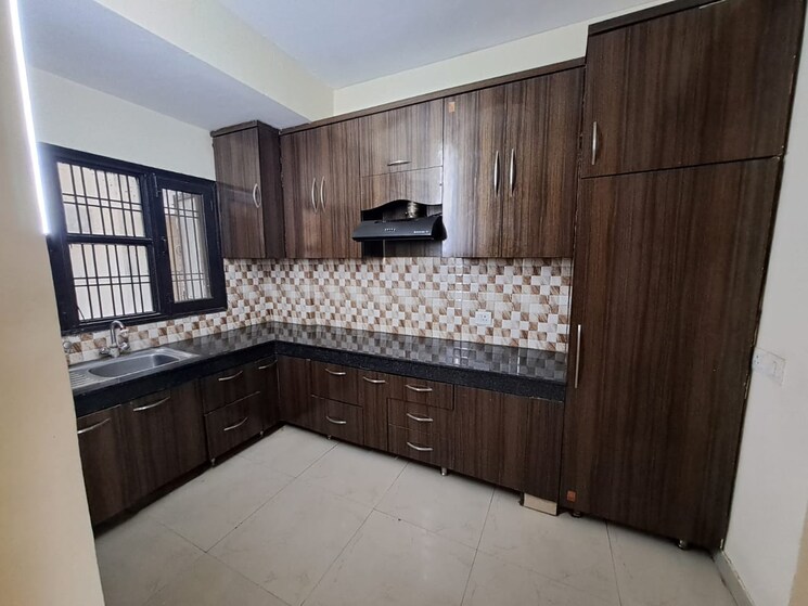 Kitchen, rps-savana 3 Bedroom 1661 Sq.Ft. Apartment In Sector 88 Faridabad 7922868