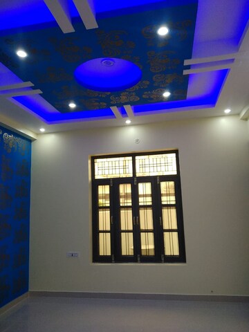Room in 3 BHK Apartment at BBD Green City Sun Breeze II, Gomti Nagar – for Rent