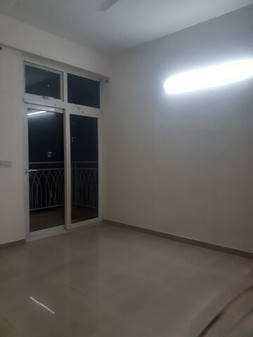 Room in 2 BHK Apartment at Bulland Elevates, Sector 16c Greater Noida – for Rent