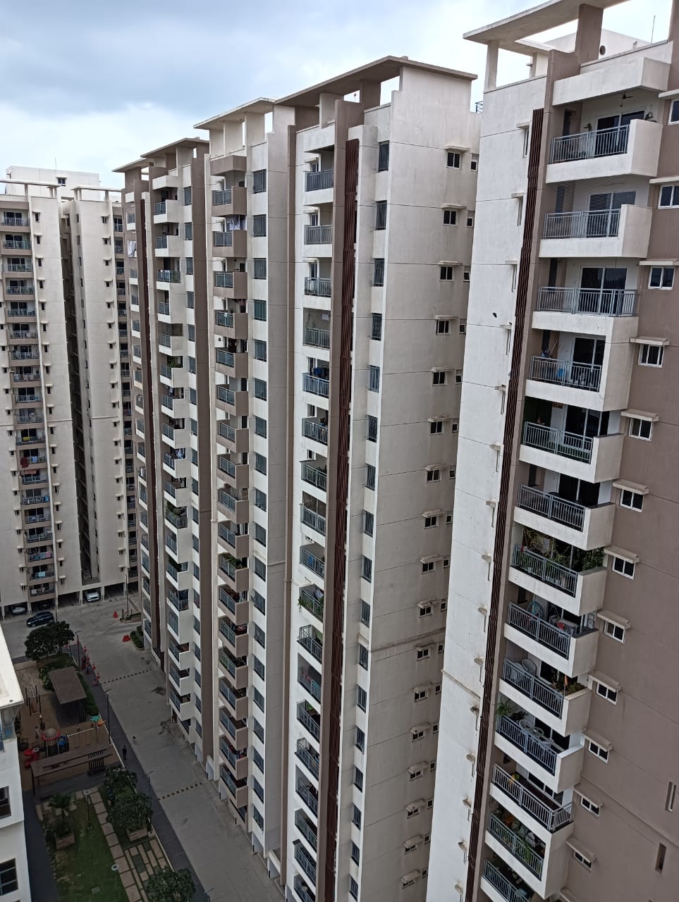 3 BHK + Pooja Room 2600 Sq.Ft. Apartment in Rajapushpa Regalia