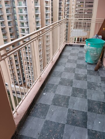 Balcony in 3.5 BHK Apartment at Migsun Ultimo, Omicron Iii Greater Noida – for Rent