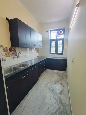 Kitchen in 1 BHK Builder Floor at Ansal Sushant Lok I, Sector 43 – for Rent