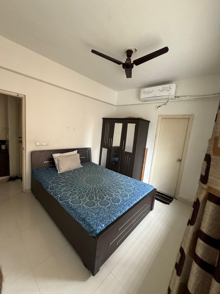 Master Bedroom, gota 3 Bedroom 1710 Sq.Ft. Apartment In Gota Ahmedabad 7923377