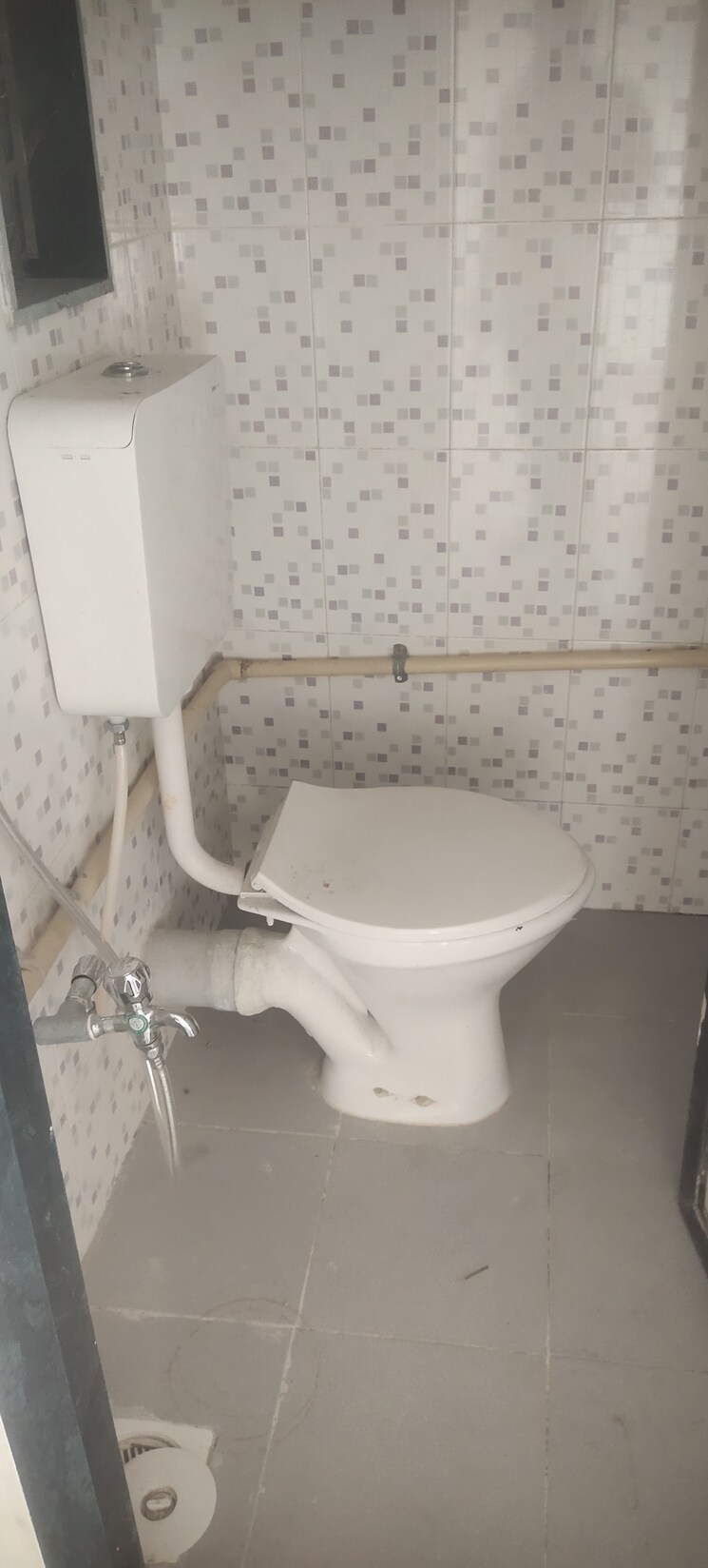 Attached Bathroom, madhuban-chs-sai-baba-nagar 1 Bedroom 400 Sq.Ft. Apartment In Sai Baba Nagar Mumbai 7923415