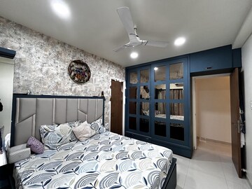 Room in 3 BHK Apartment at Godrej Elements, Hinjewadi – for Rent