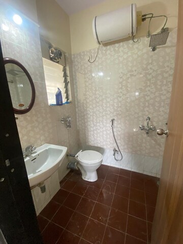 Bathroom in 1 BHK Apartment at Green Hills, Kandivali East – for Sale