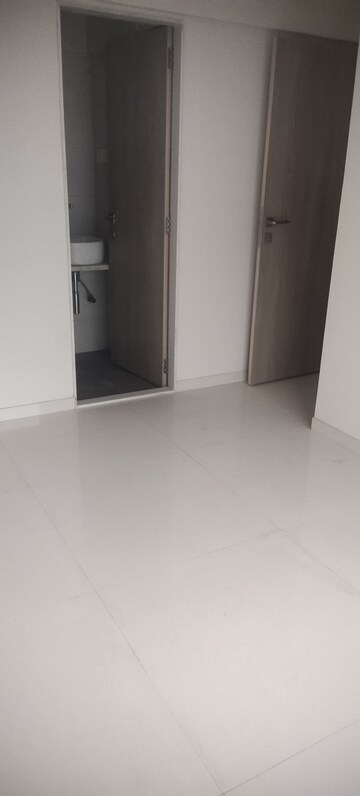 Furnished Amenities in 1 BHK Apartment at The Baya Central, Lower Parel – for Rent