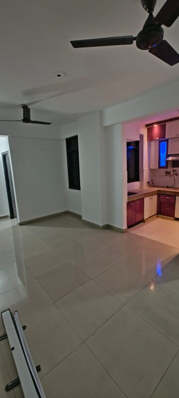 Room in 2 BHK Apartment at Mahagun Puram Phase I, Avantika Extension – for Sale