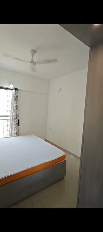 Room in 1 BHK Apartment at Shapoorji Pallonji Joyville Hinjewadi, Hinjewadi – for Rent