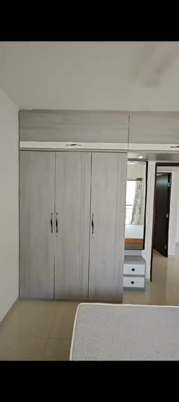 Room in 1 BHK Apartment at Shapoorji Pallonji Joyville Hinjewadi, Hinjewadi – for Rent