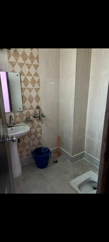 Master Bedroom in 2 BHK Builder Floor at Palm Residency Chhatarpur, Chattarpur – for Sale