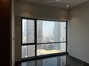 Room in 4 BHK Apartment at Lodha The World Towers World One Tier 2, Worli – for Rent