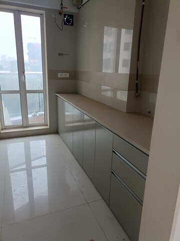 2 BHK Apartment For Sale in Soham Crystal Spires, Ghodbunder Road