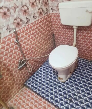 Bathroom in 2 BHK Villa at Aliganj – for Rent