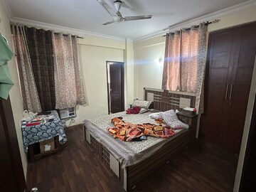 Bedroom in 2 BHK Apartment at Sector 116 – for Rent