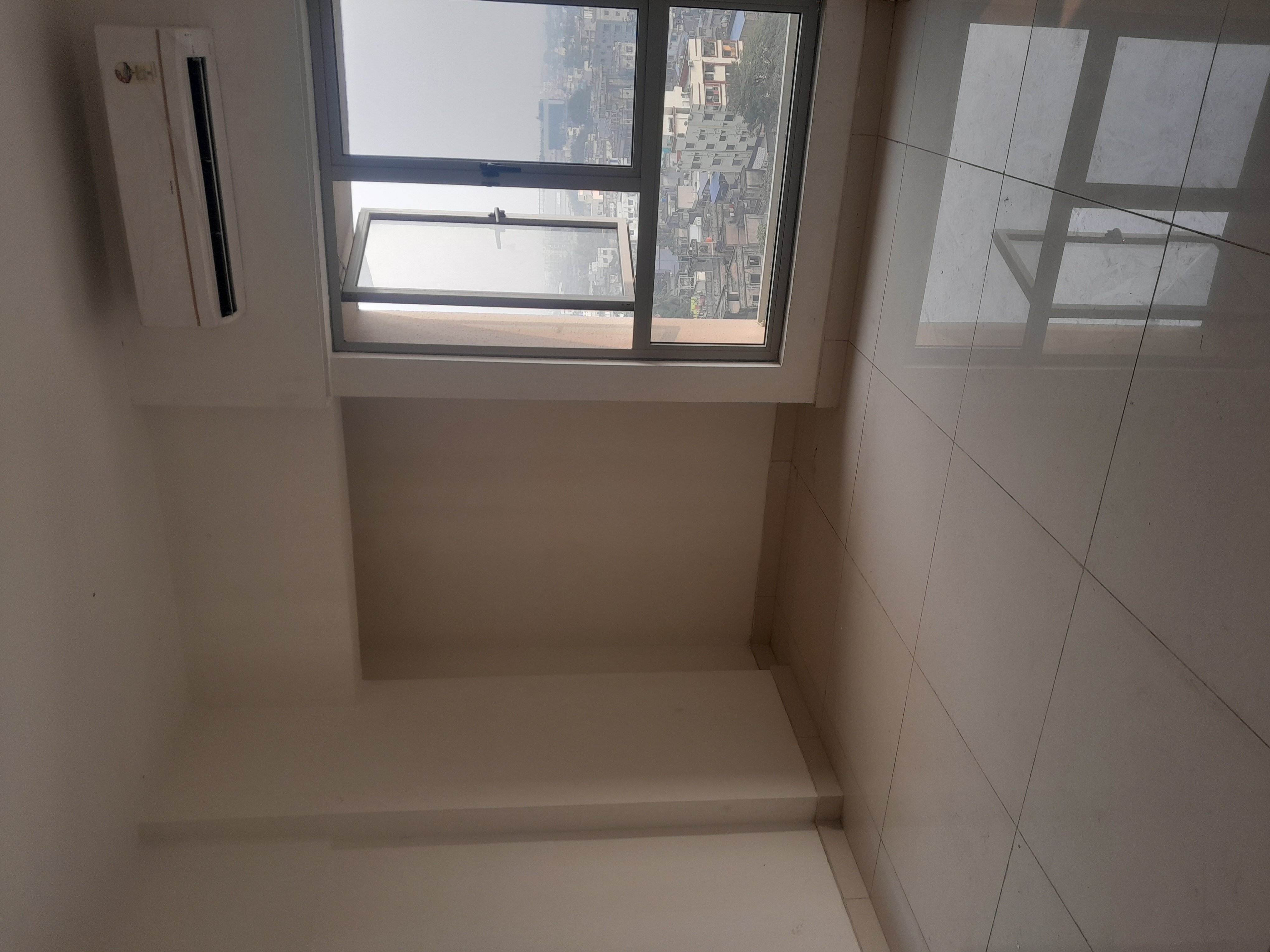 3 BHK 1288 Sq.Ft. Apartment in Merlin Urvan