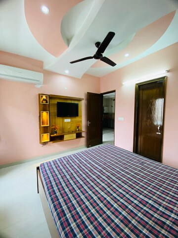 Master Bedroom in 2 BHK Apartment at Sunny Enclave – for Rent