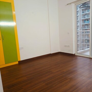 Room in 3 BHK Apartment at SS The Coralwood, Sector 84 – for Rent