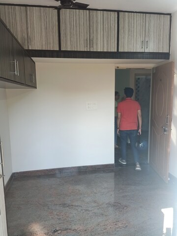 Room in 1 BHK Apartment at Indiranagar – for Rent