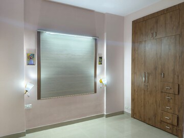 2 BHK Apartment For Rent in Ajnara Le Garden, Sector 16b Greater Noida