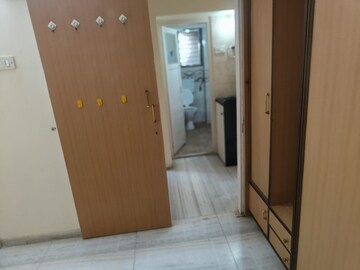 Room in 1 BHK Apartment at Kalina – for Rent