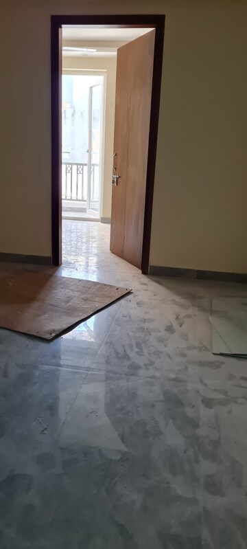 Furnished Amenities in 1 BHK Builder Floor at Chattarpur – for Rent
