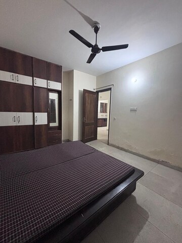 Bedroom in 3 BHK Apartment at Sector 123 – for Rent