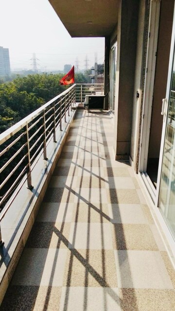  4 BHK Builder Floor at Ansal Sushant Lok I, Sector 43 – for Rent