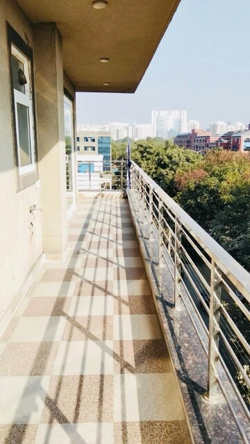 Balcony in 4 BHK Builder Floor at Ansal Sushant Lok I, Sector 43 – for Rent